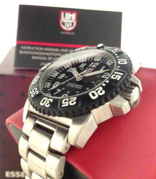 jam tangan luminox original