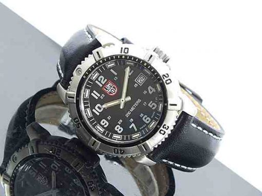 jam tangan luminox original