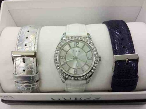 jam tangan Guess W0351L1