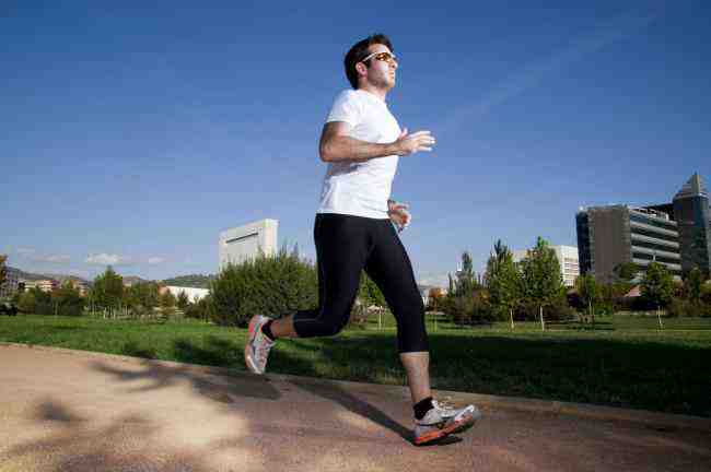 Tips Memilih Sepatu  Jogging  yang  Nyaman  Murahgrosir