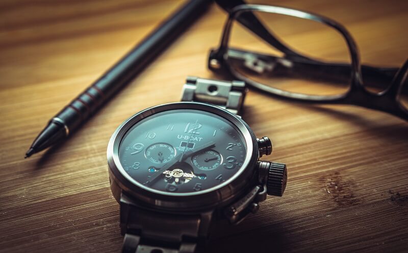 jam tangan chronograph