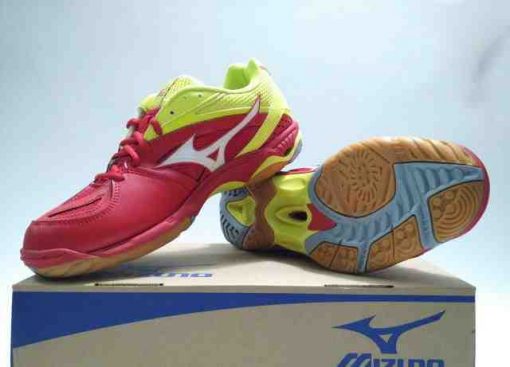 mizuno wave hurricane red