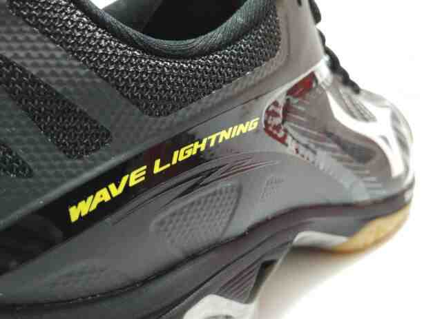 Jual SEPATU VOLLY / BADMINTON – MIZUNO WAVE LIGHTNING Z2 # 