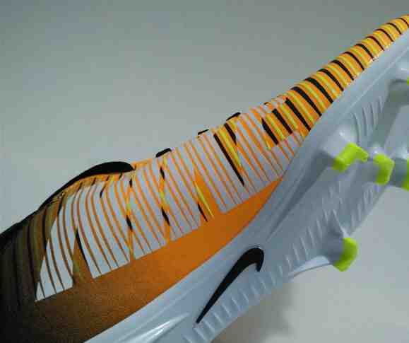 Jual SEPATU  BOLA  NIKE  MERCURIAL VICTORY VI DF FG 