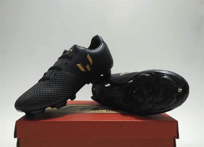 Jual SEPATU  BOLA  ANAK  TMAX ZIZOU ORIGINAL  ZIZOU HITAM 