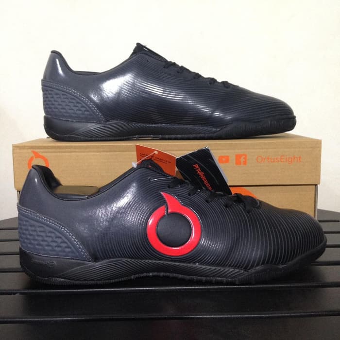 Jual Sepatu  Futsal  Ortus  Eight Catalyst  Oracle  IN Black 