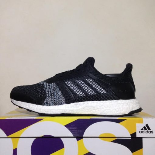 Sepatu Running/Lari Adidas Ultra Boost ST M Black White CQ2144 Original  Murah