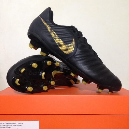 Sepatu Bola Nike Legend 7 Academy FG Black Gold AH7242-077 Original  Murah