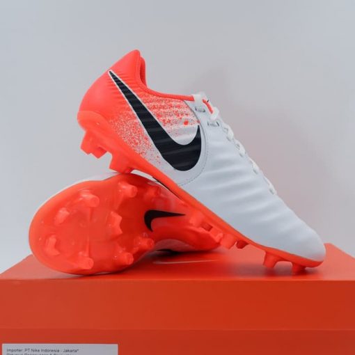 Sepatu Bola Nike Legend 7 Academy FG White Crimson AH7242-118 Original Murah