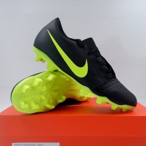 Sepatu Bola Nike Phantom Venom Club FG Black Volt AO0577-007 Original Murah