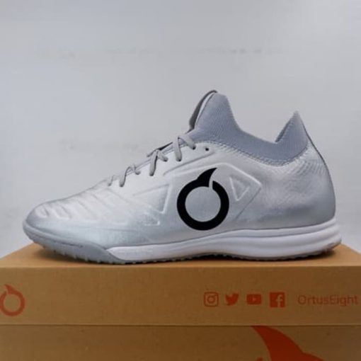 Sepatu Futsal Ortuseight Ortus Eight Valkyrie IN Silver Black 11020151 Original Murah