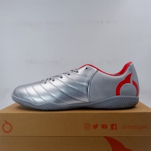 Sepatu Futsal Ortuseight Ortus Eight Cygnus IN Silver Red 11020155 Original BNIB Murah